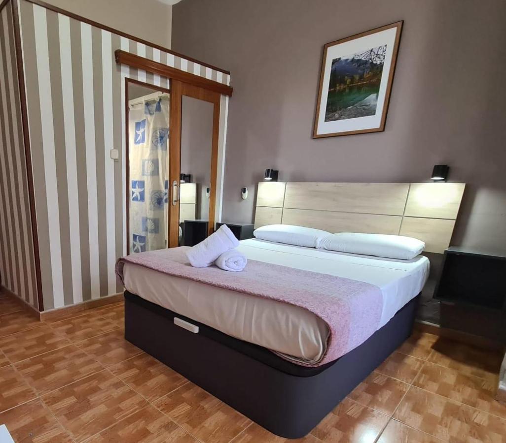 Hostal Miami Madrid Exterior photo